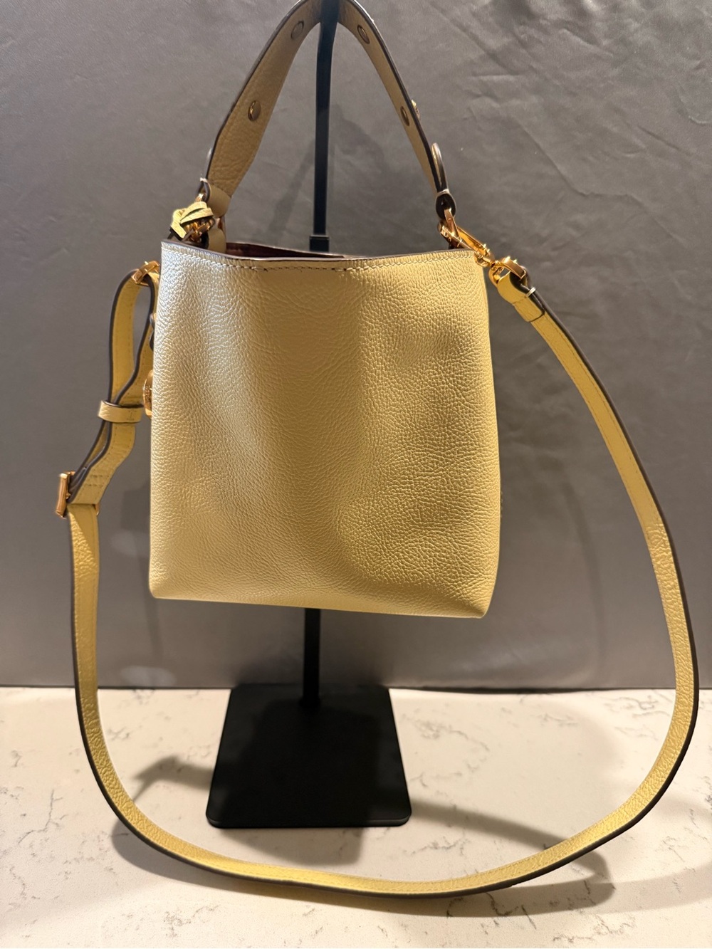 Fossil Yellow Leather Bucket Shoulder Bag with Adjustable Strap